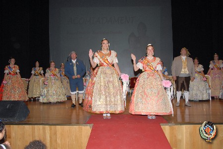 <!--:es-->Emotiva despedida de Raquel Martín y Ana Isabel Dorado como Falleras Mayores<!--:--><!--:va-->Emotiu comiat de Raquel Martín i Ana Isabel Dorado com a Falleres Majors<!--:-->